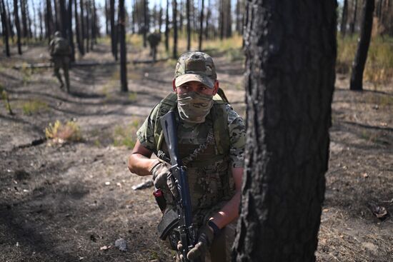 Боевое слаживание бойцов батальона "Каштана" спецназа "Ахмат" в зоне СВО