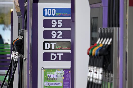 Дефицит бензина в Крыму