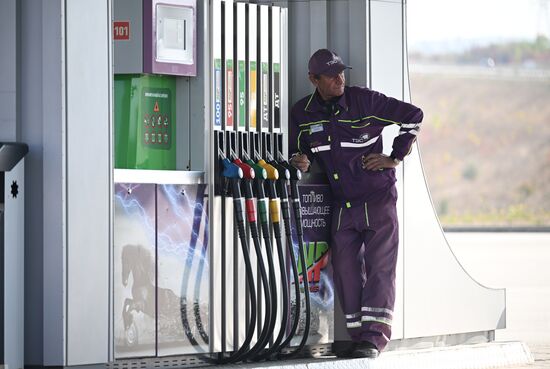 Дефицит бензина в Крыму