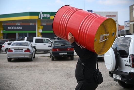 Дефицит бензина в Крыму