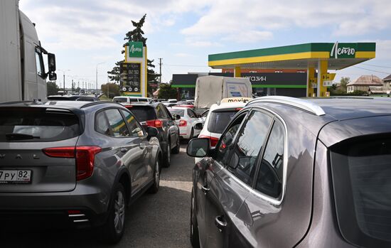 Дефицит бензина в Крыму