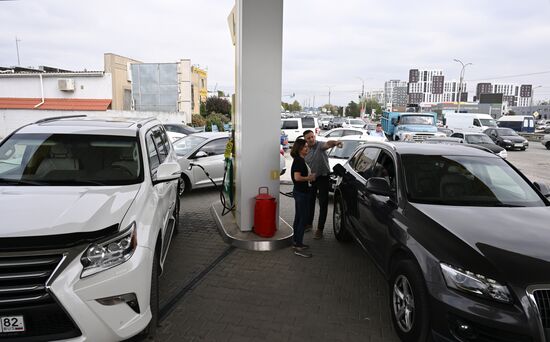 Дефицит бензина в Крыму