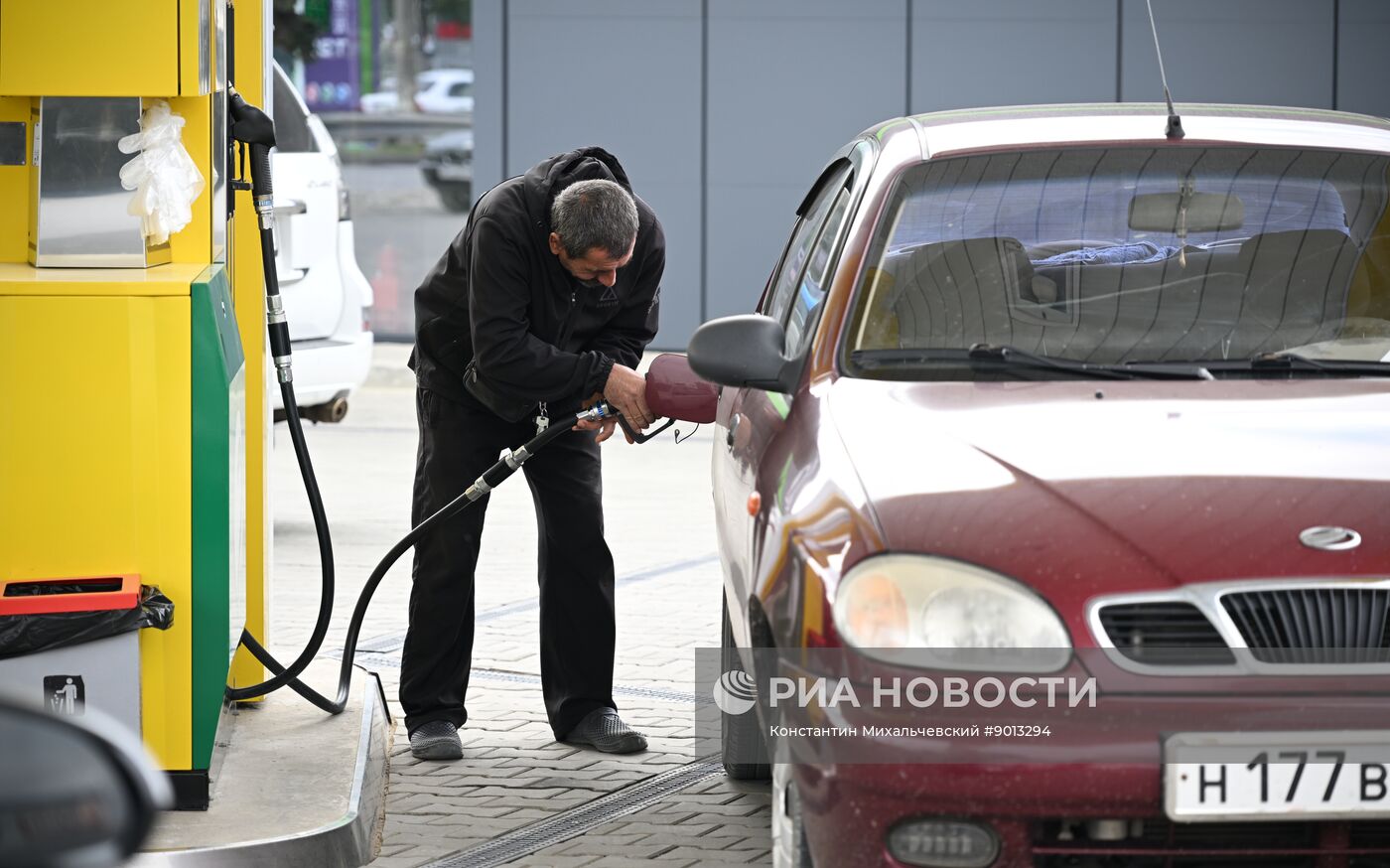 Дефицит бензина в Крыму