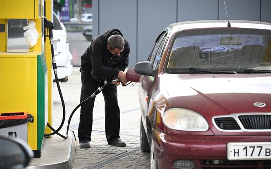 Дефицит бензина в Крыму