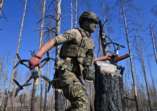 Боевая работа расчета FPV-дронов группировки "Запад" на Краснолиманском направлении СВО