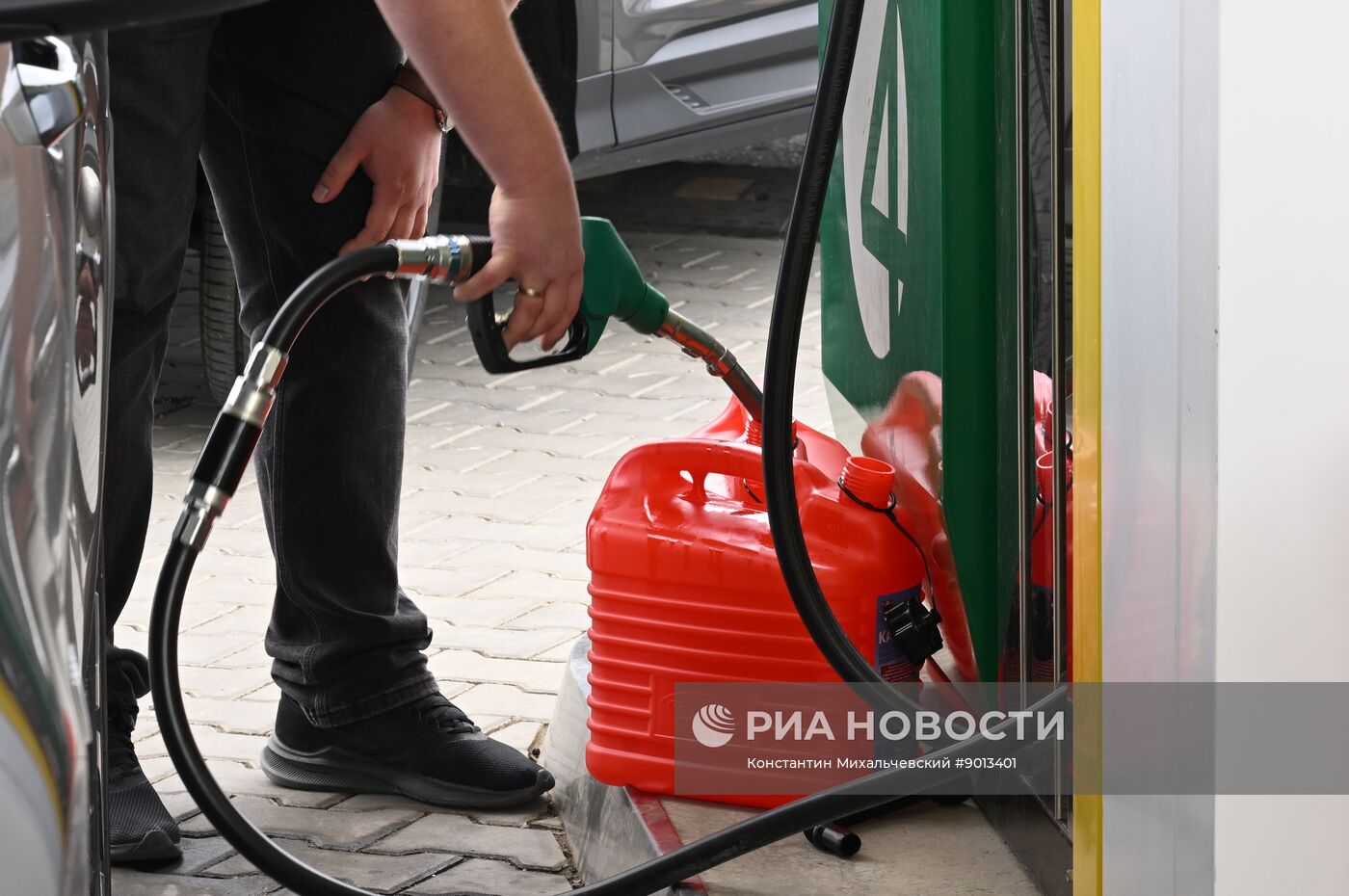 Дефицит бензина в Крыму