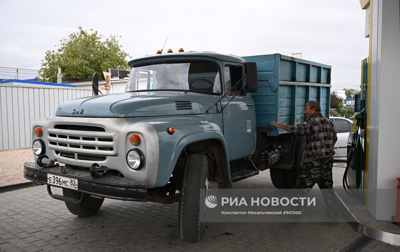 Дефицит бензина в Крыму