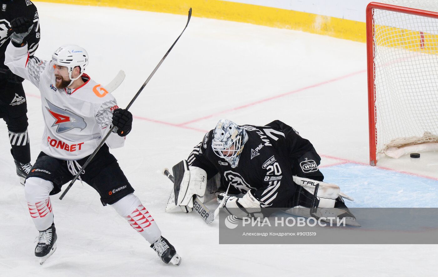 Хоккей. КХЛ. Матч "Авангард" - "Трактор"