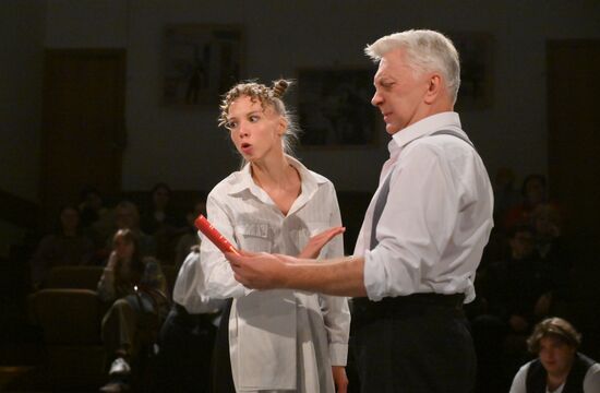 Спектакль "Горе от ума. Открытая репетиция" в театре "Сфера"