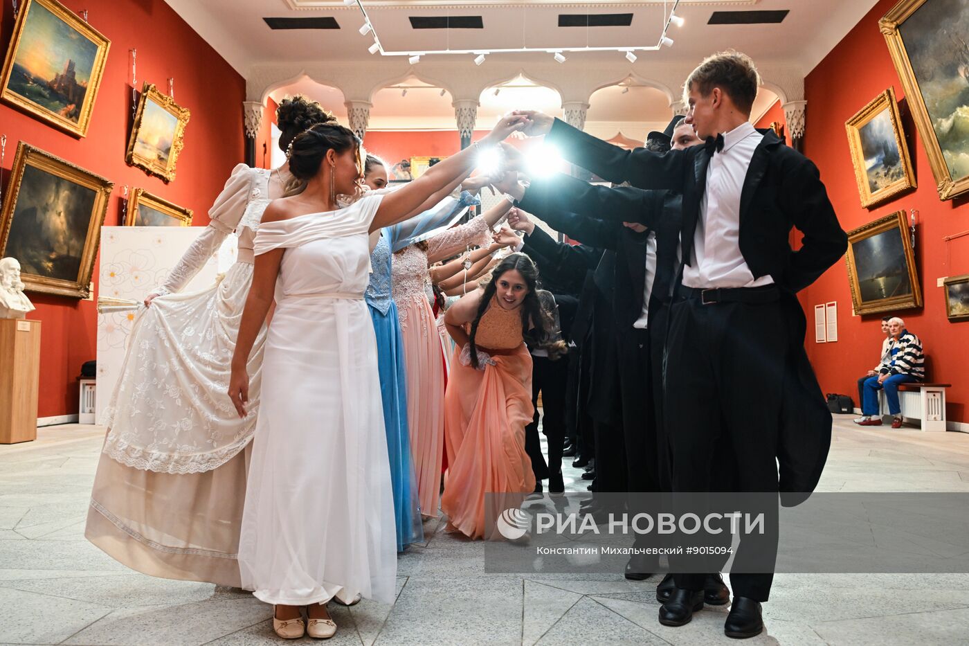 "Бал у Айвазовского" в Крыму