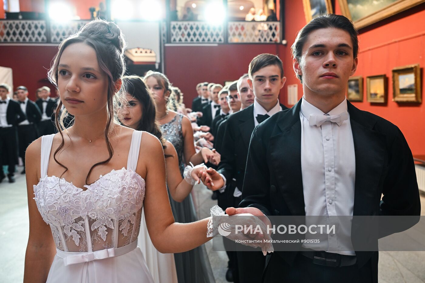 "Бал у Айвазовского" в Крыму