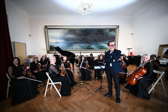 "Бал у Айвазовского" в Крыму