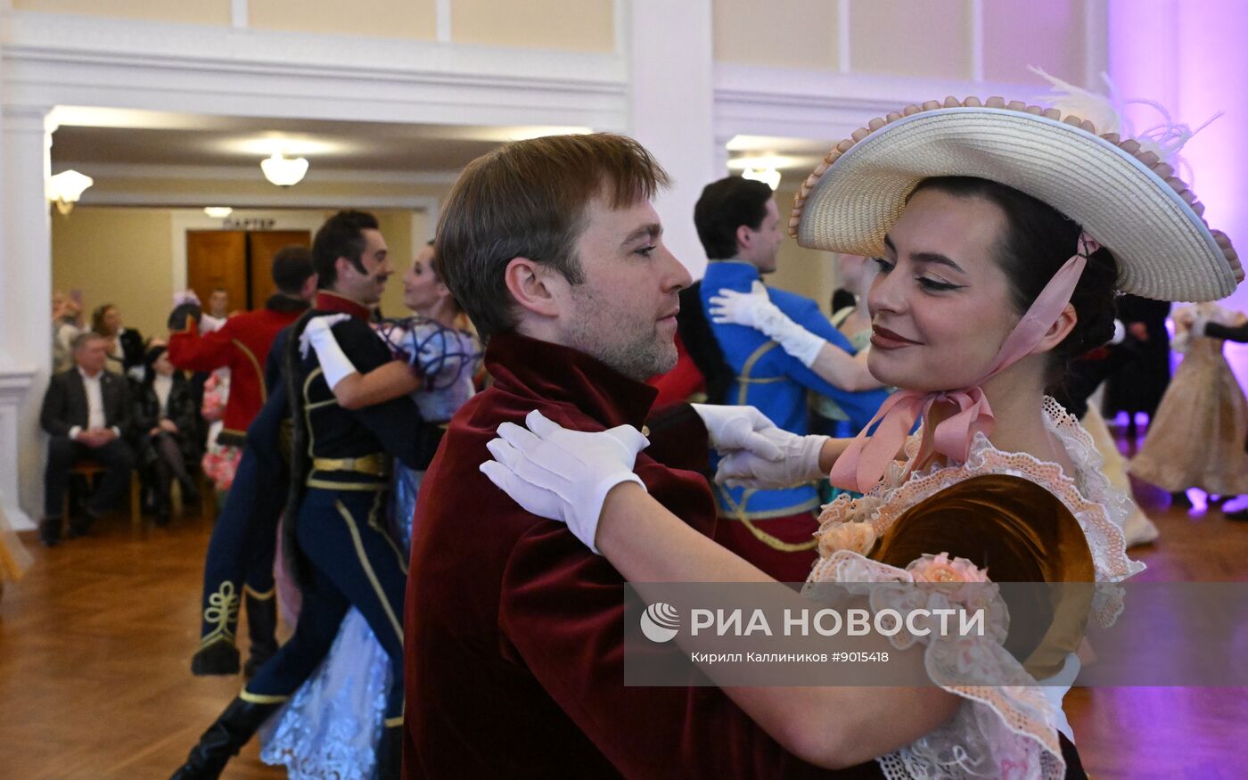 Встреча "Клуба своих" для участников специальной военной операции в Театре Российской Армии