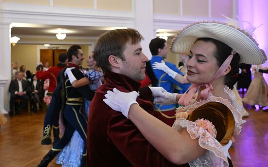 Встреча "Клуба своих" для участников специальной военной операции в Театре Российской Армии