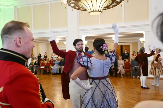 Встреча "Клуба своих" для участников специальной военной операции в Театре Российской Армии