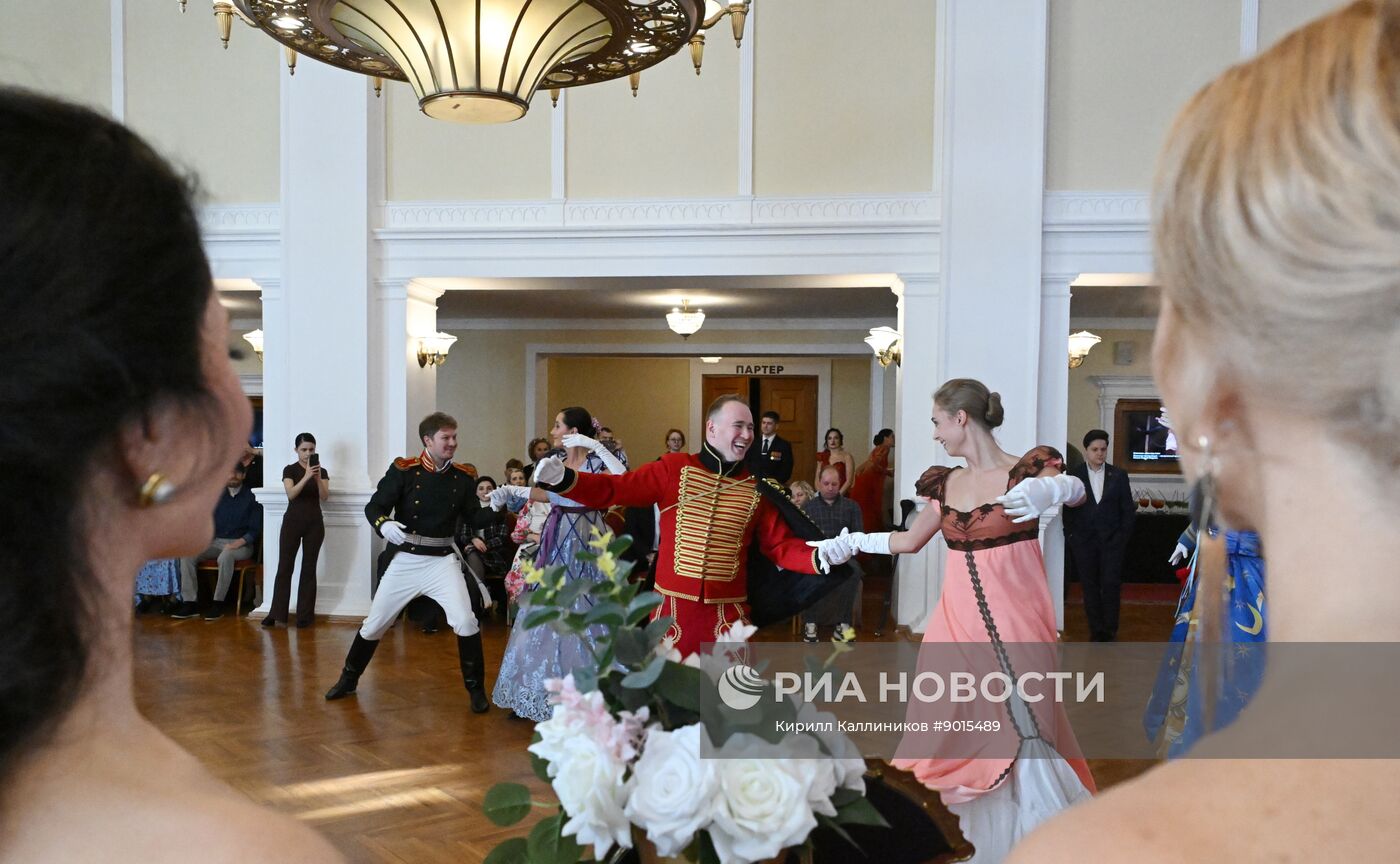 Встреча "Клуба своих" для участников специальной военной операции в Театре Российской Армии