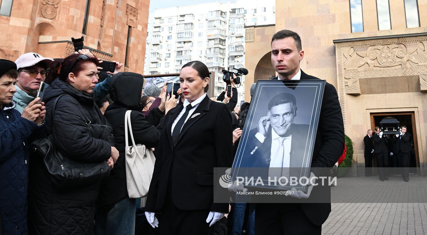 Прощание с Тиграном Кеосаяном в Москве