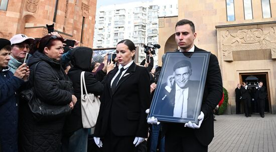 Прощание с Тиграном Кеосаяном в Москве