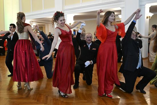 Встреча "Клуба своих" для участников специальной военной операции в Театре Российской Армии