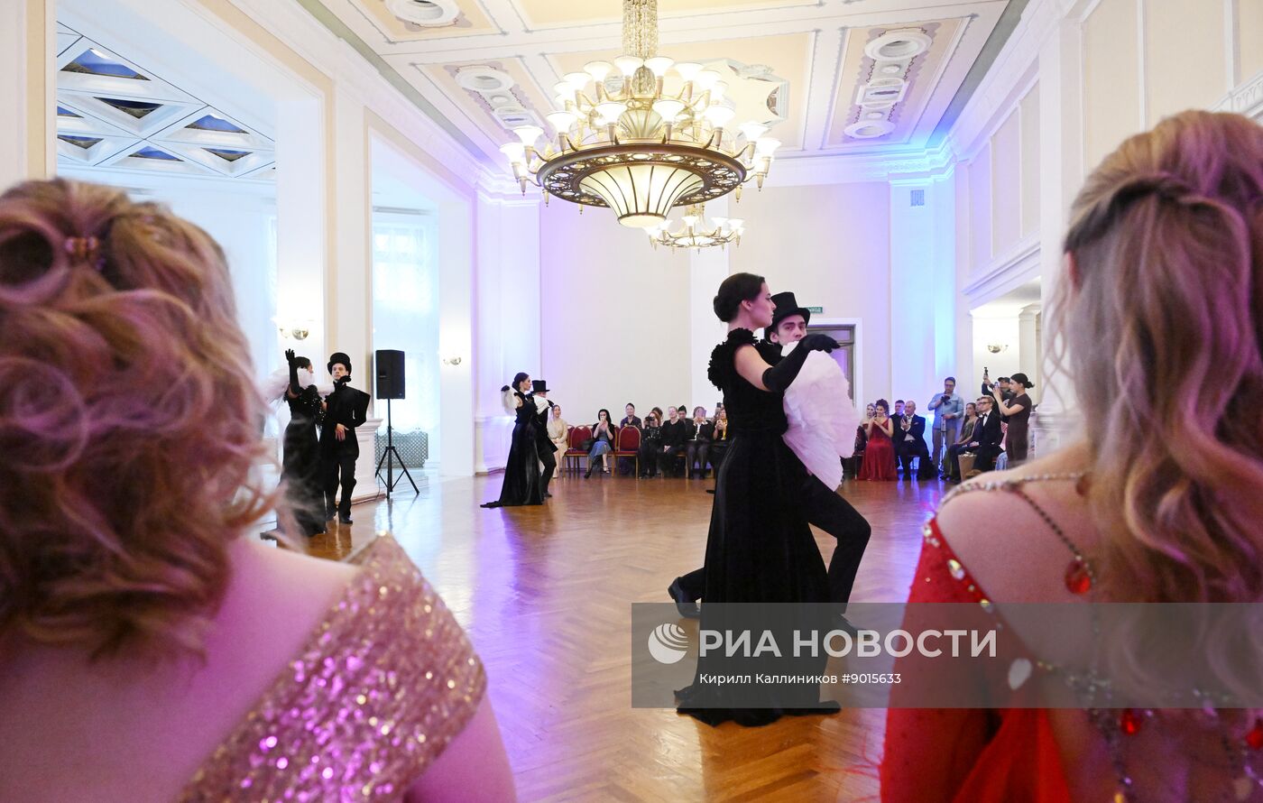 Встреча "Клуба своих" для участников специальной военной операции в Театре Российской Армии