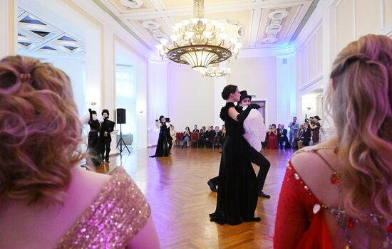 Встреча "Клуба своих" для участников специальной военной операции в Театре Российской Армии