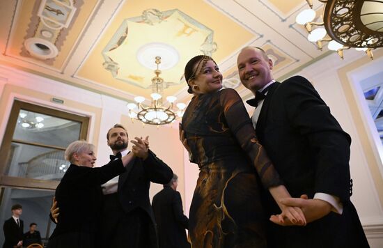 Встреча "Клуба своих" для участников специальной военной операции в Театре Российской Армии