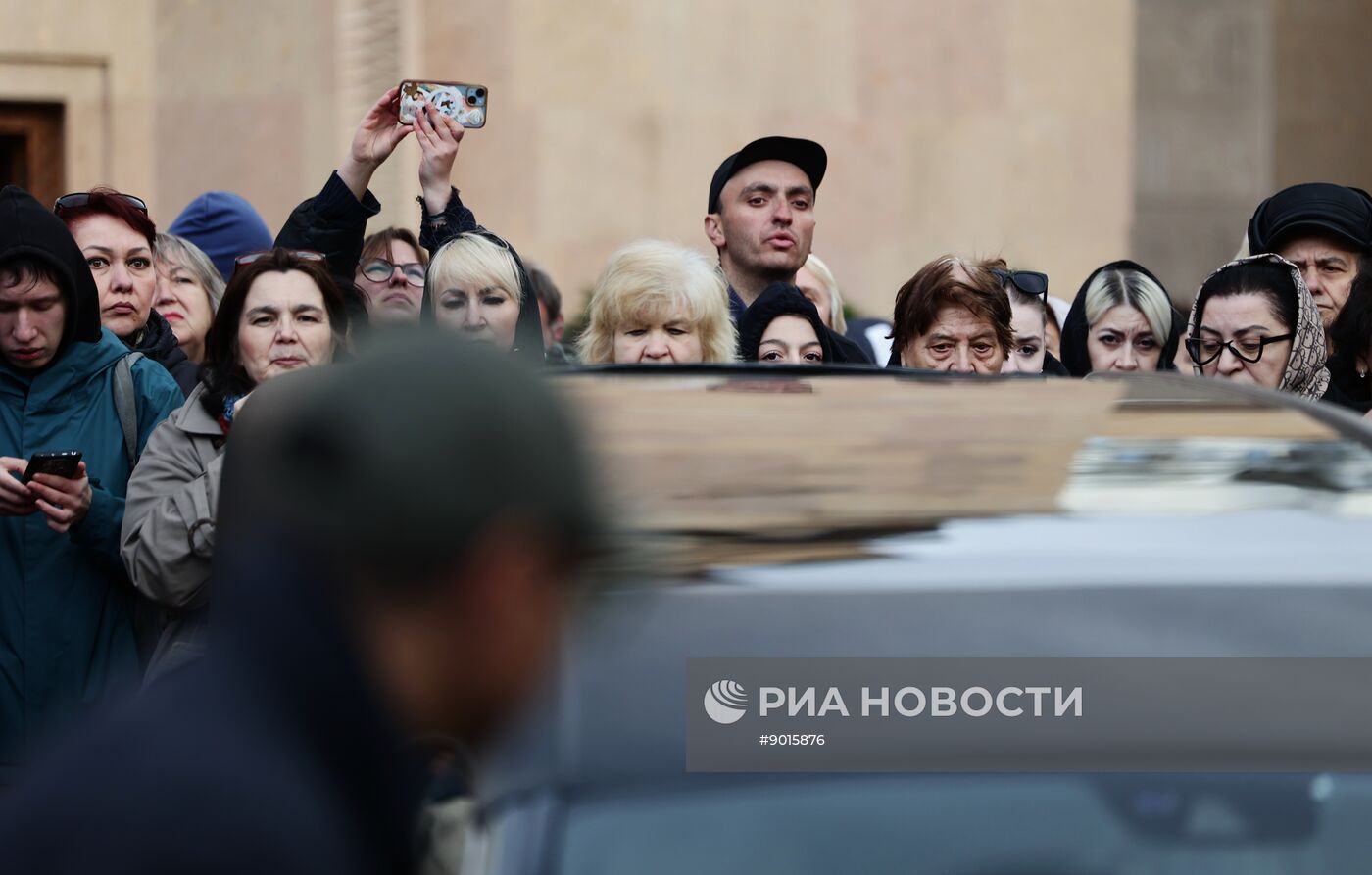 Прощание с Тиграном Кеосаяном в Москве