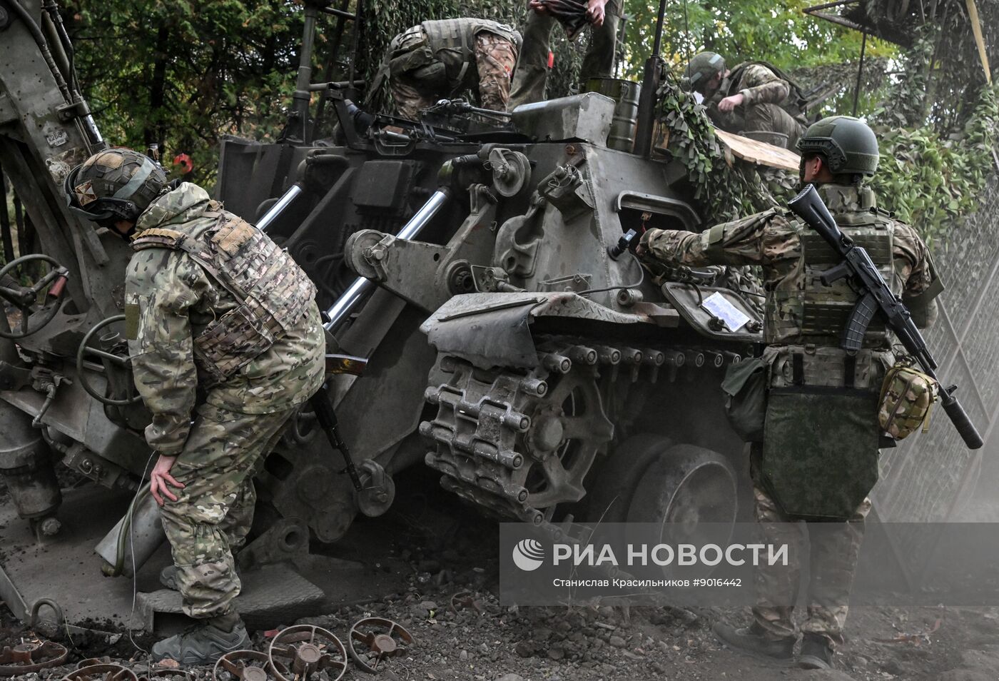 Боевая работа расчета миномета 2С4 "Тюльпан" на Красноармейском направлении СВО