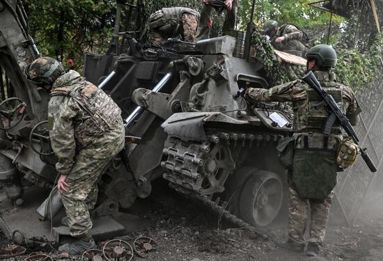 Боевая работа расчета миномета 2С4 "Тюльпан" на Красноармейском направлении СВО