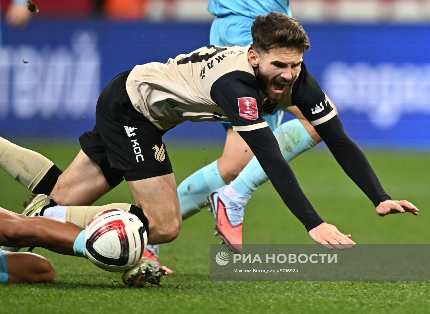 Футбол. Кубок России. "Рубин" (Казань) - "Зенит" (Санкт-Петербург)