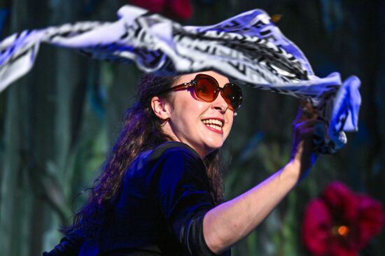 Спектакль "Уроки счастья" в Центральном Доме литераторов