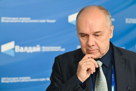 Заседание международного дискуссионного клуба "Валдай" в Сочи