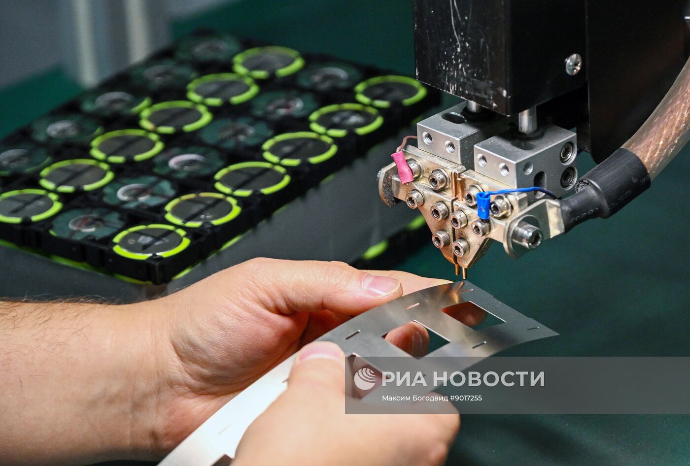 Запуск производства литий-ионных аккумуляторов на заводе "Батареон" в Татарстане