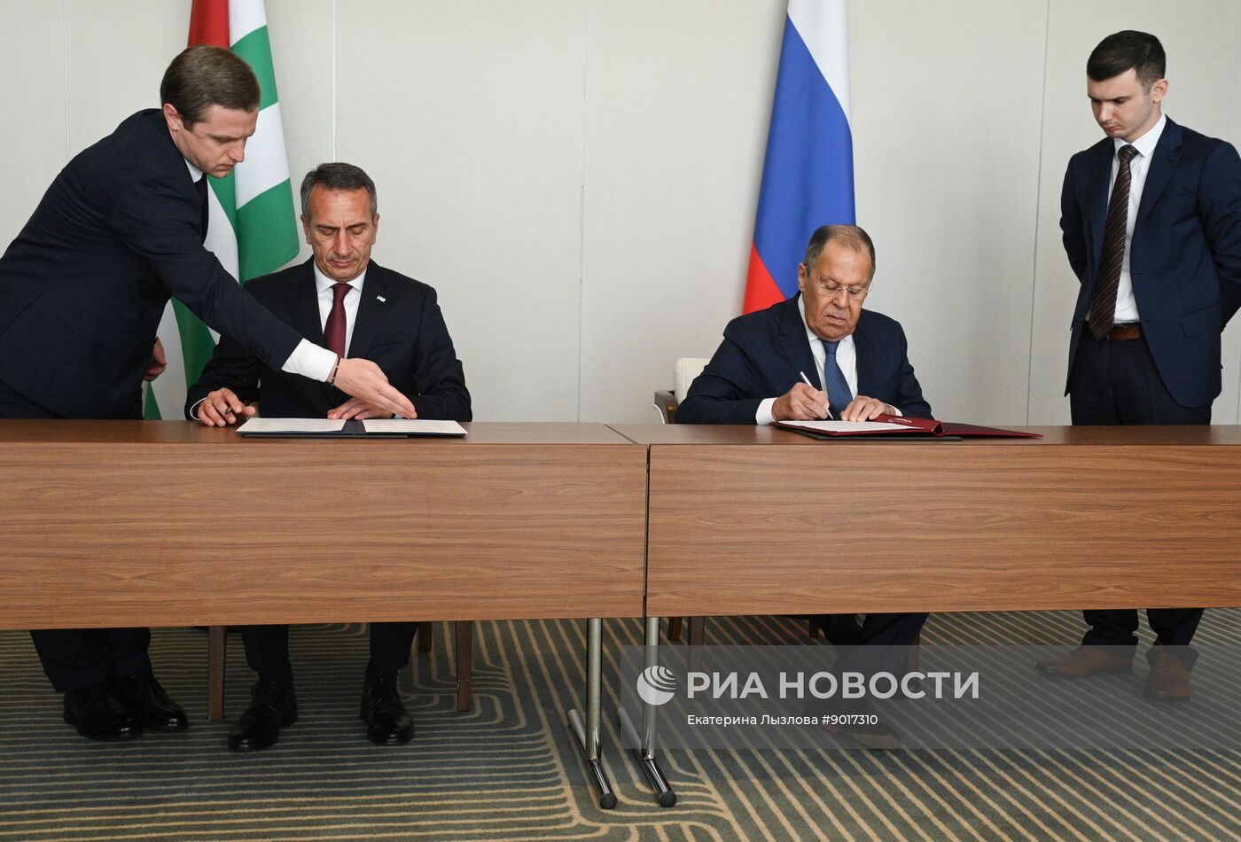 Встреча глав МИД РФ, Абхазии и Южной Осетии