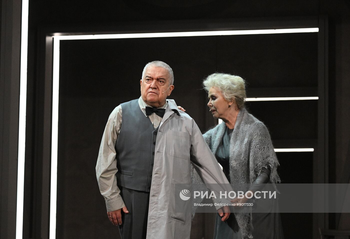 Спектакль "Скучная история" в театре Маяковского