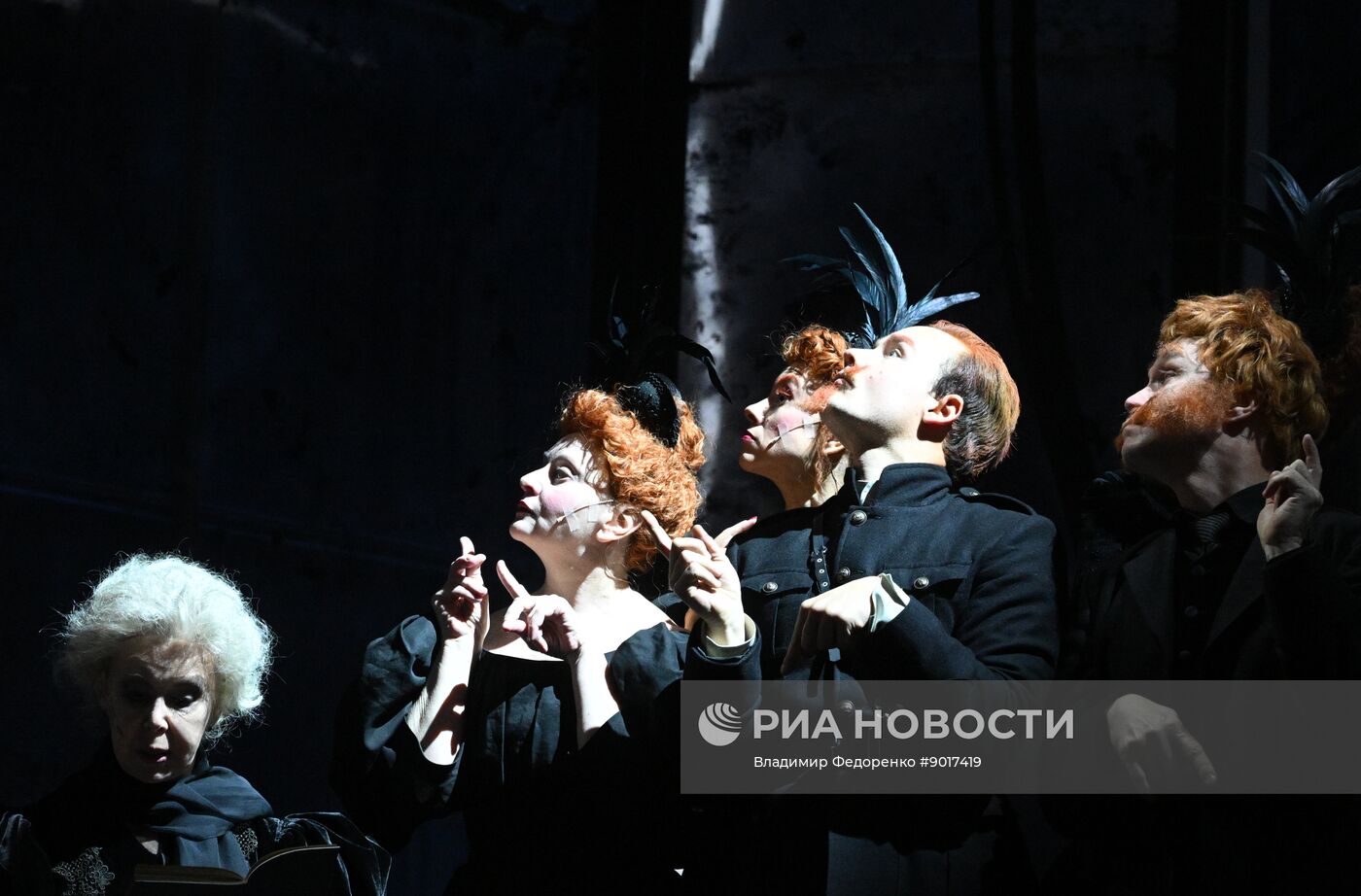 Спектакль "Скучная история" в театре Маяковского