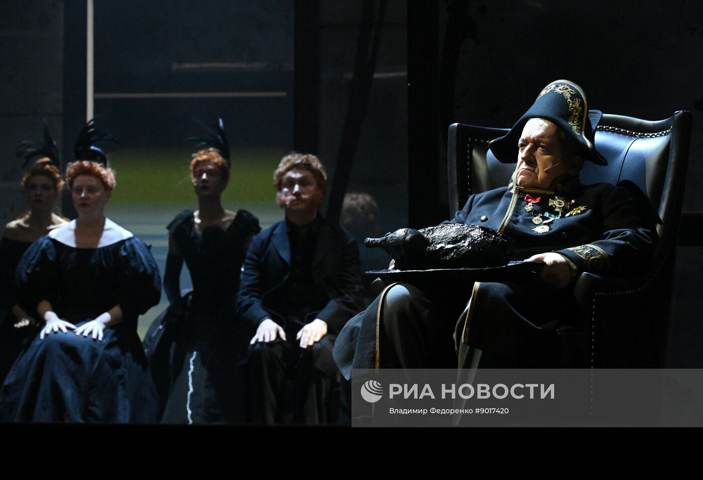 Спектакль "Скучная история" в театре Маяковского