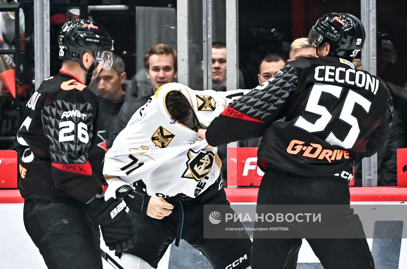 Хоккей. КХЛ. "Авангард" (Омск) - "Адмирал" (Владивосток)