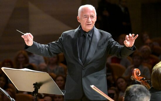 Международный фестиваль "Москва встречает друзей"