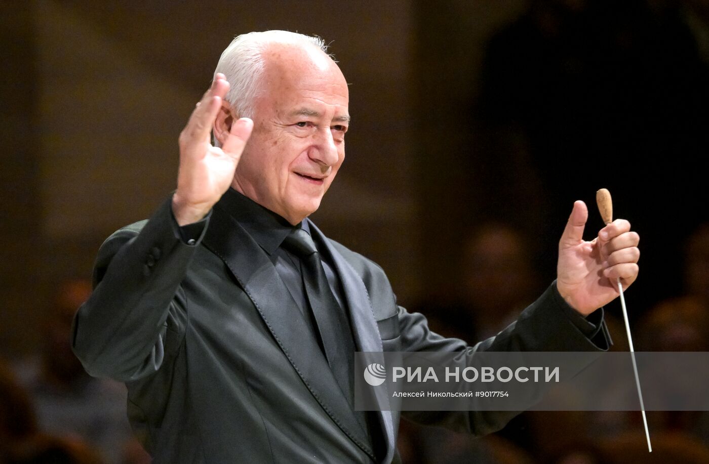 Международный фестиваль "Москва встречает друзей"