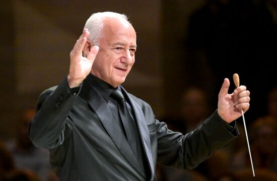 Международный фестиваль "Москва встречает друзей"