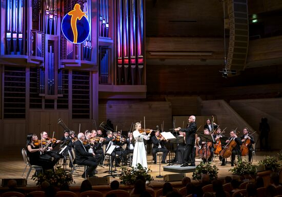 Международный фестиваль "Москва встречает друзей"