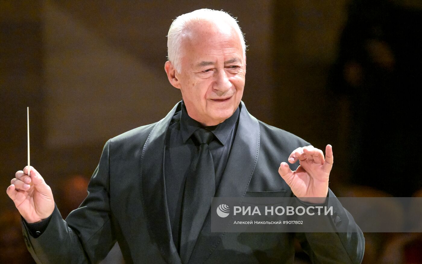 Международный фестиваль "Москва встречает друзей"