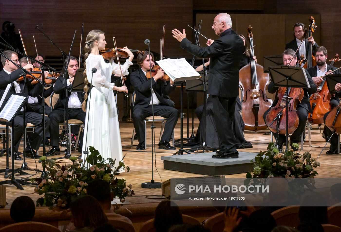 Международный фестиваль "Москва встречает друзей"