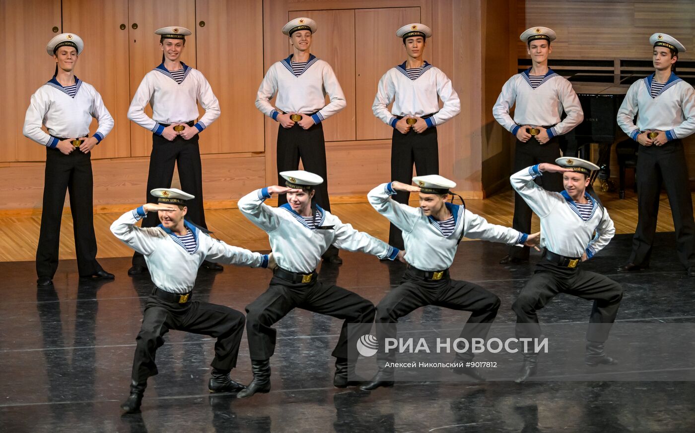 Международный фестиваль "Москва встречает друзей"