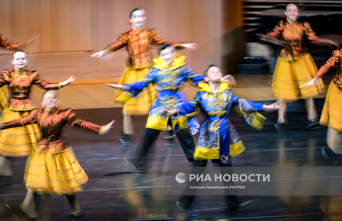 Международный фестиваль "Москва встречает друзей"