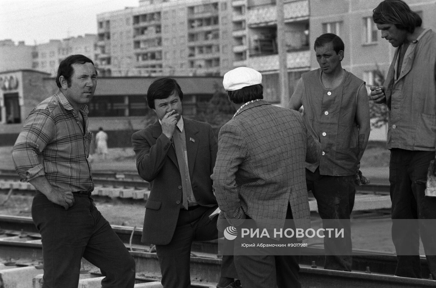 Депутат Верховного Совета РСФСР Владимир Гуляев