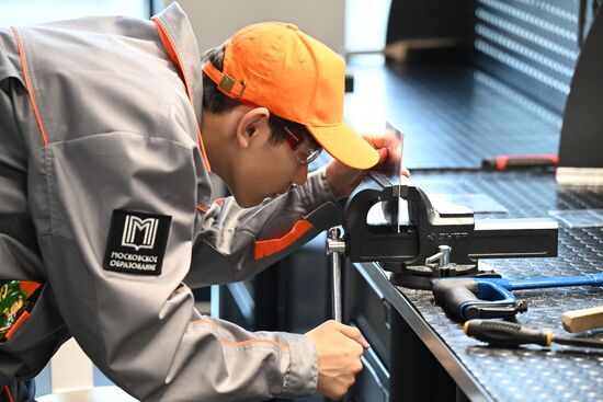 Открытие центра обучения "Профессии будущего"