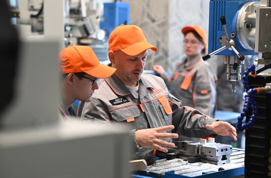 Открытие центра обучения "Профессии будущего"