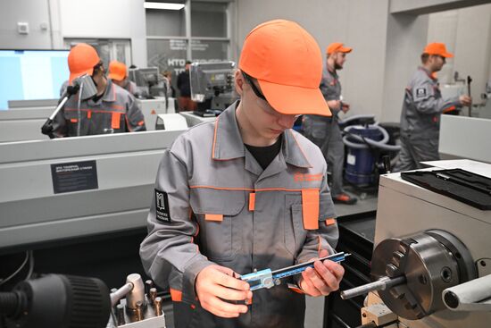 Открытие центра обучения "Профессии будущего"